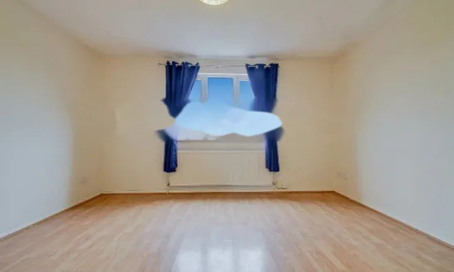 Недвижимость Cornmow Drive: 8