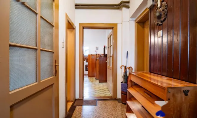 Недвижимость Трёхкомнатная квартира в центре: 2