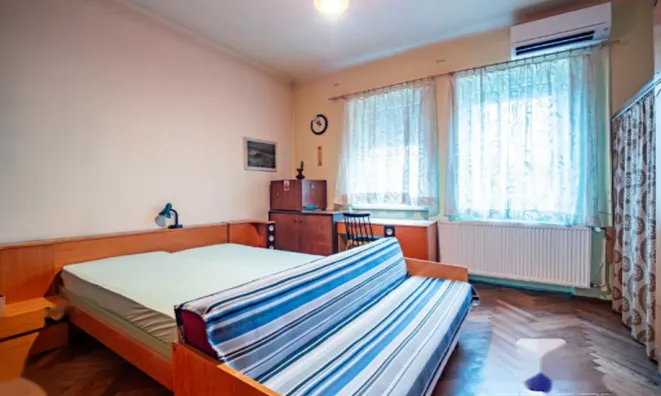 Недвижимость Трёхкомнатная квартира в центре: 18