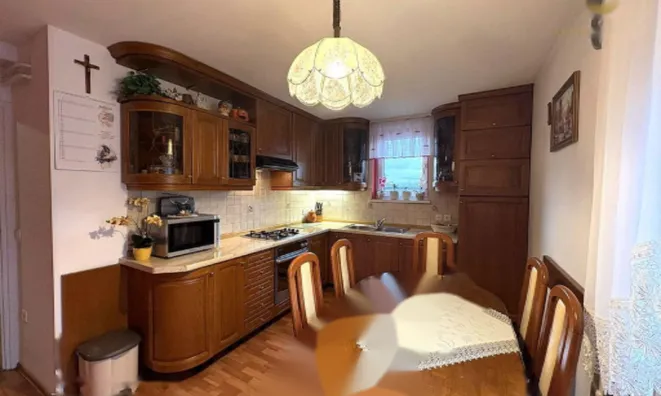 Недвижимость Трехкомнатная квартира с гаражом в Новом Шентвиде: 2