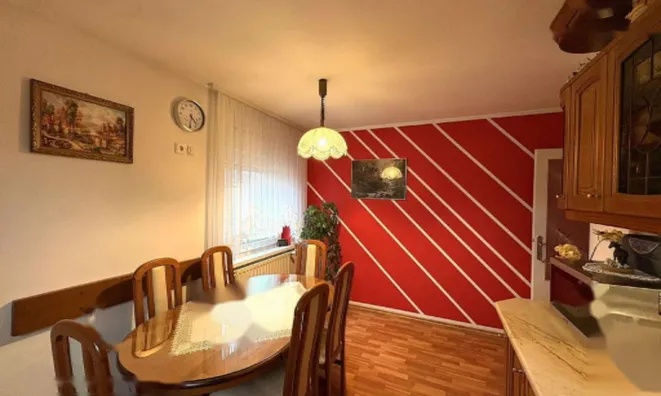 Недвижимость Трехкомнатная квартира с гаражом в Новом Шентвиде: 3