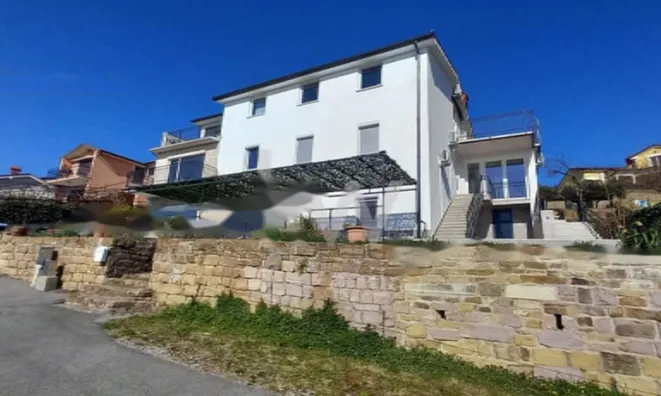 Недвижимость Трёхкомнатная квартира в Портороже: 4