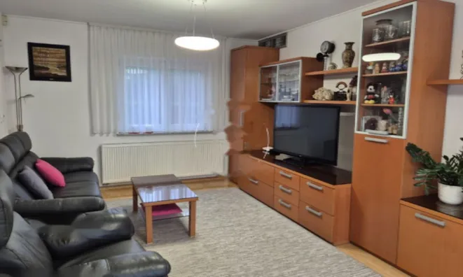 Недвижимость Дом, Состро: 2