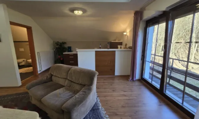 Недвижимость Усадьба 'Кметияново Ремшник': 21