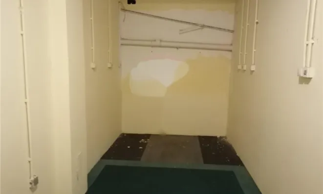 Недвижимость Коммерческое помещение в центре: 8