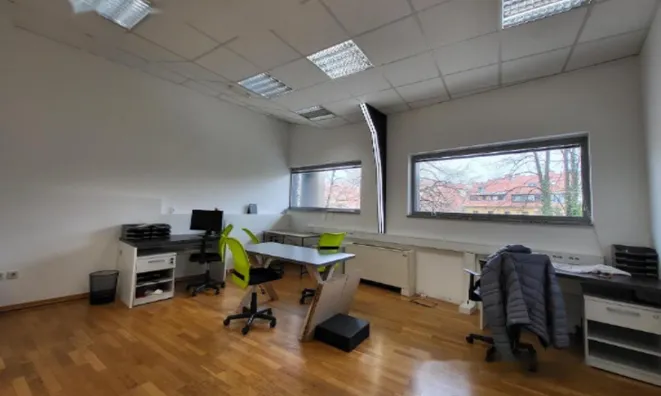 Недвижимость Офисное помещение в центре: 2