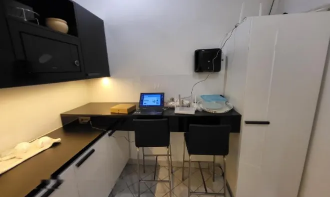 Недвижимость Офисное помещение в центре: 11