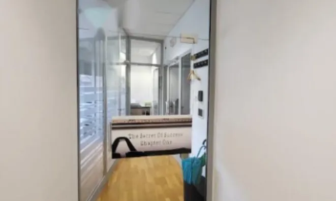 Недвижимость Офисное помещение в центре: 13