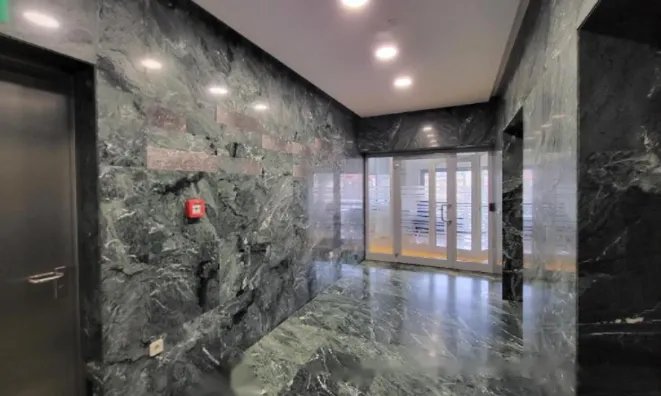 Недвижимость Офисное помещение в центре: 14