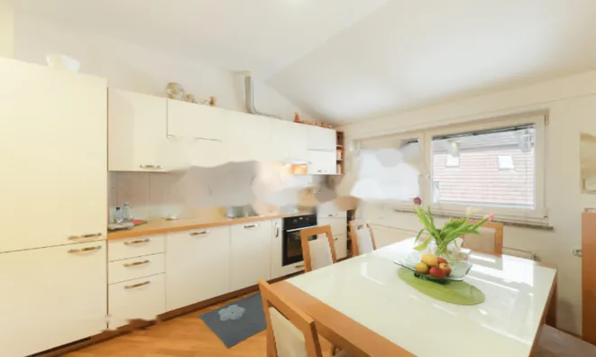 Недвижимость Коммерческое помещение Мосте: 2