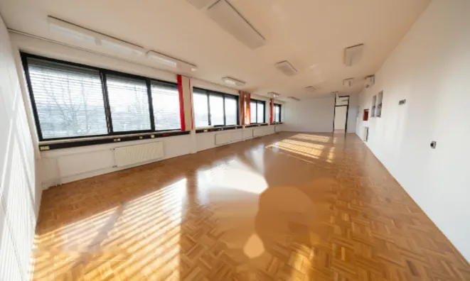 Недвижимость Офисное помещение в районе Мосте: 4