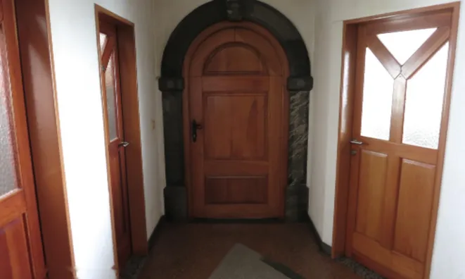 Недвижимость Коммерческое помещение в Шентвиде: 4