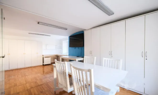 Недвижимость Офисное помещение Вич: 2