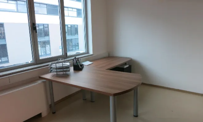 Недвижимость Комбинированное коммерческое пространство: 2