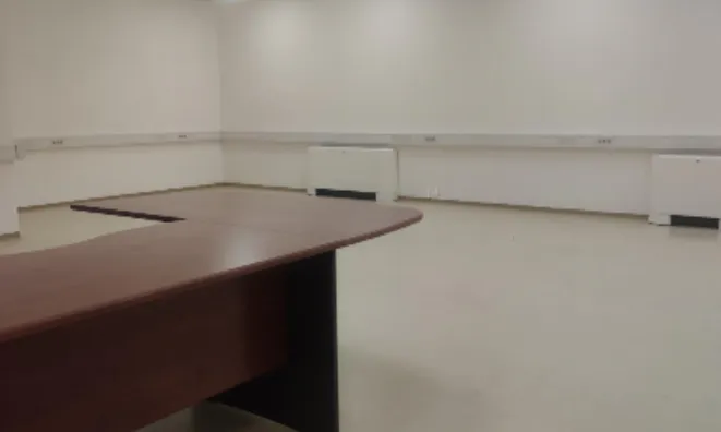 Недвижимость Комбинированное коммерческое пространство: 7