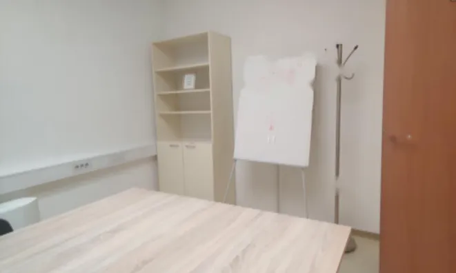 Недвижимость Комбинированное коммерческое пространство: 9