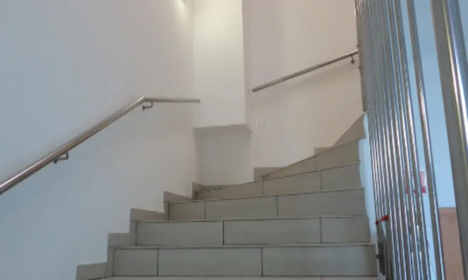 Недвижимость Комбинированное коммерческое пространство: 17