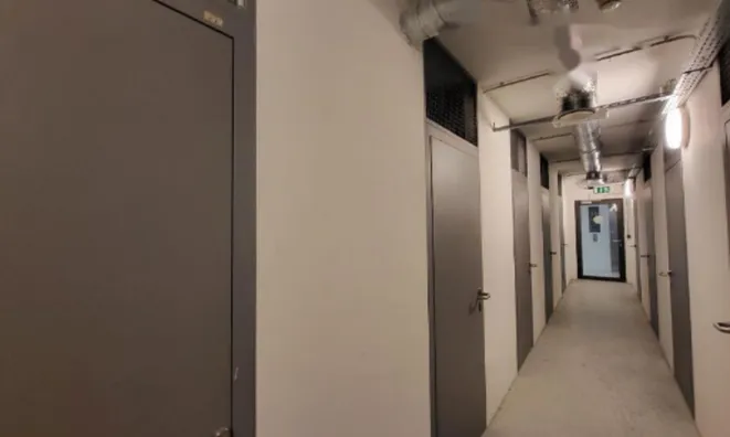 Недвижимость Коммерческое помещение в Бежиград: 5