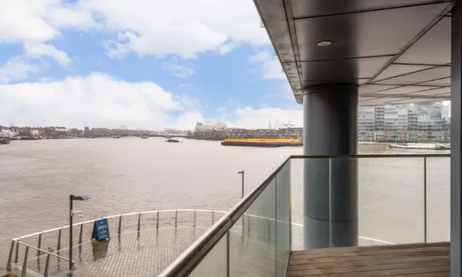 Недвижимость Waterfront Drive: 16