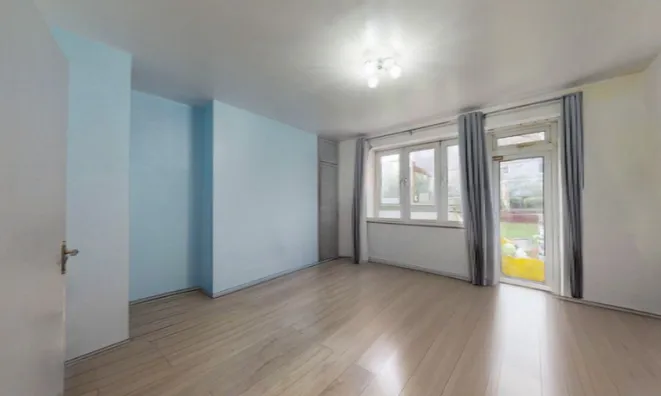 Недвижимость Cannon Street Road: 8