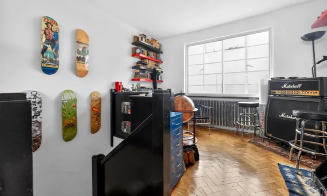 Недвижимость Shepherds Bush Road: 1