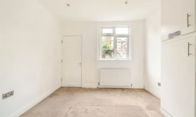 Недвижимость Tunley Road: 13