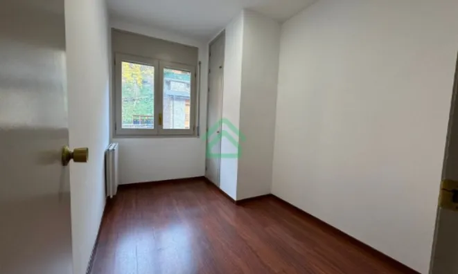 Недвижимость 3-bedroom apartment + 2 additional rooms for sale in La Massana: 6