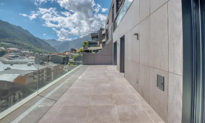 Недвижимость Triplex penthouse with private indoor pool: 14