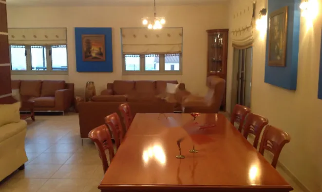 Недвижимость 5 Bedroom Villa For Sale In Limassol in Agia Fylaxis: 8