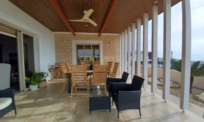 Недвижимость 5 Bedroom Villa For Sale In Limassol in Agia Fylaxis: 11