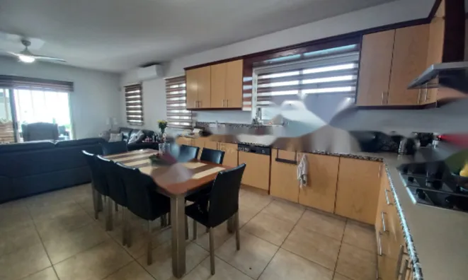 Недвижимость 5 Bedroom Villa For Sale In Limassol in Agia Fylaxis: 15