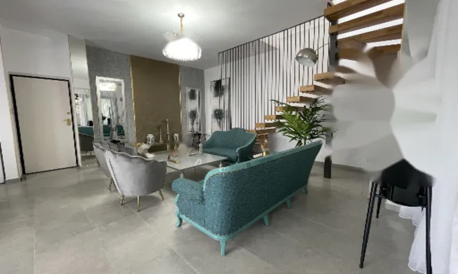 Недвижимость 3 Bedroom Penthouse Apartment For Sale In Limassol, Potamos Germasogeia: 2