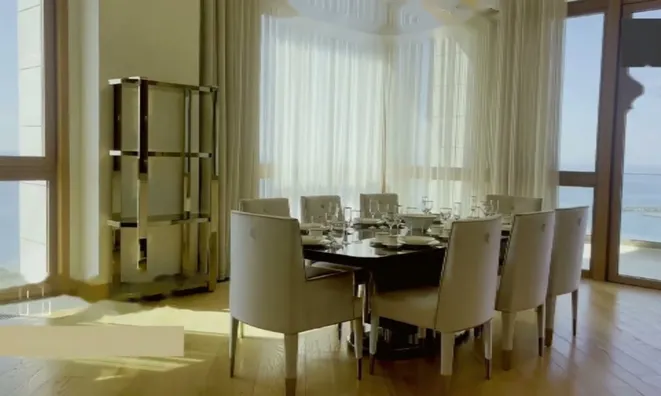 Недвижимость First Line sea view luxurious five bedroom penthouse in Limassol, Pyrgos: 1