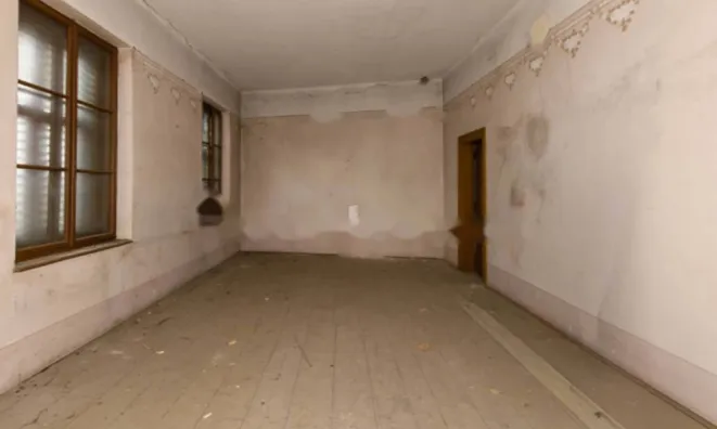 Недвижимость Квартира на улице Семинария: 15