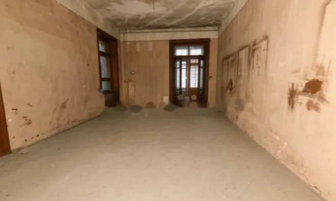 Недвижимость Квартира на улице Семинария: 16