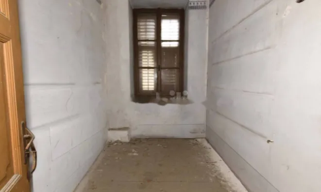 Недвижимость Квартира на улице Семинария: 17