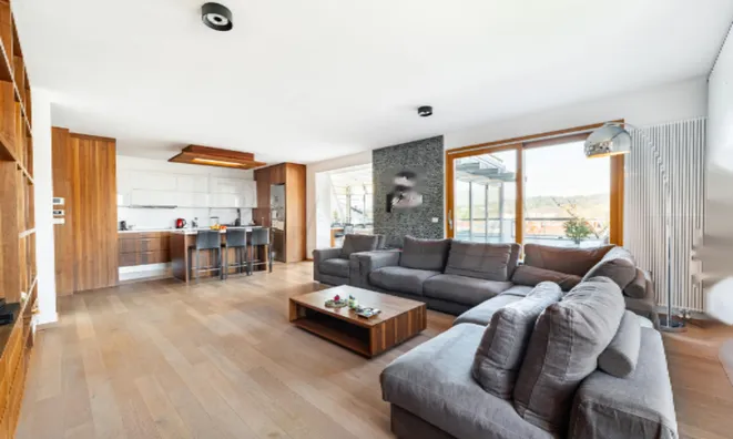 Недвижимость Квартира, 4 комнаты Ново Брдо: 2