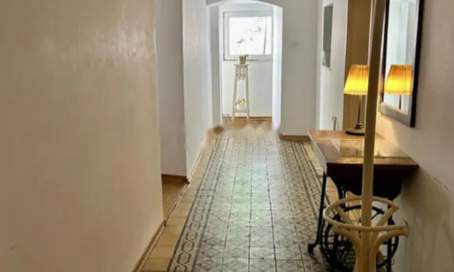 Недвижимость Квартира, 5+ комнат, Центр: 13