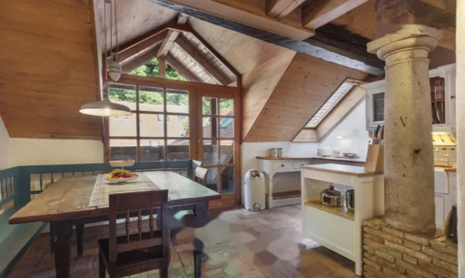 Недвижимость 4-комнатная квартира в центре: 12