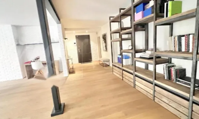 Недвижимость Apartment 6 rooms: 7