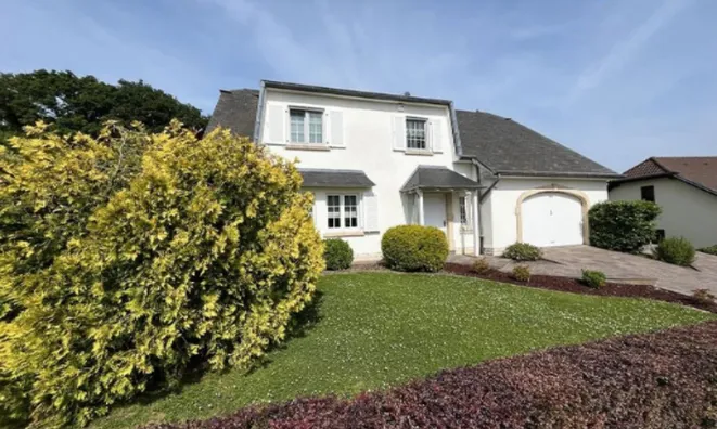 Недвижимость Villa 4 bedrooms for sale in Bettange-Sur-Mess: 4