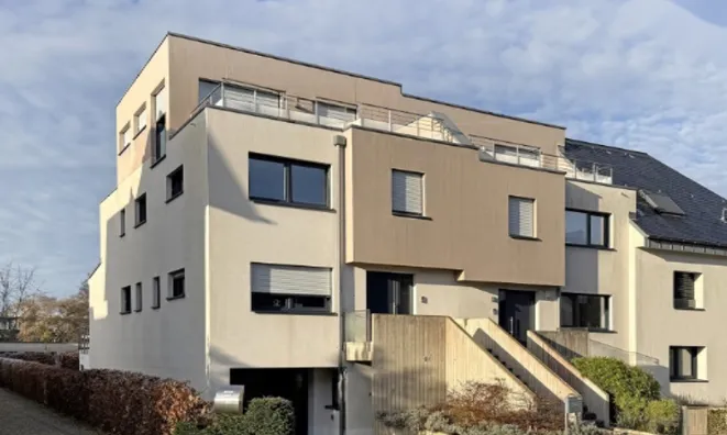 Недвижимость House 4 bedrooms for sale in Bridel: 1