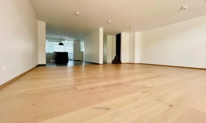 Недвижимость House 4 bedrooms for sale in Bridel: 4