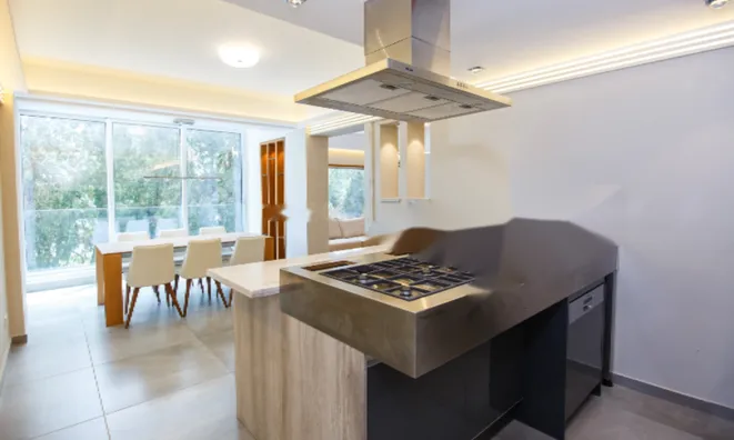 Недвижимость 3 Bedrooms Apartment For sale in Germasogeia, Limassol: 5