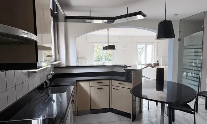 Недвижимость Semi-detached house 6 bedrooms for sale in Bertrange: 6