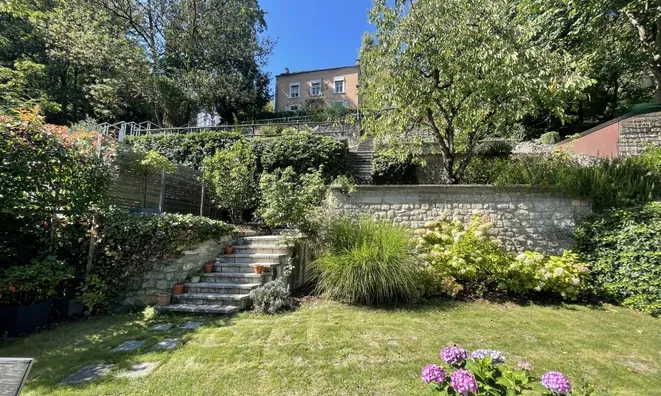 Недвижимость Penthouse 2 bedrooms for sale in Luxembourg-Limpertsberg: 1