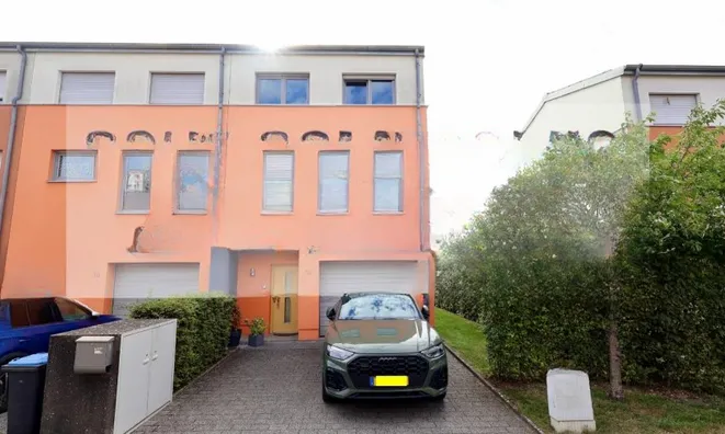 Недвижимость Semi-detached house 4 bedrooms for sale in Schuttrange: 1