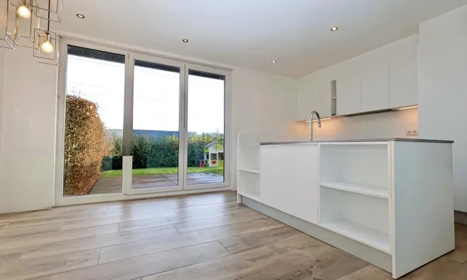 Недвижимость Semi-detached house 4 bedrooms for sale in Schuttrange: 4