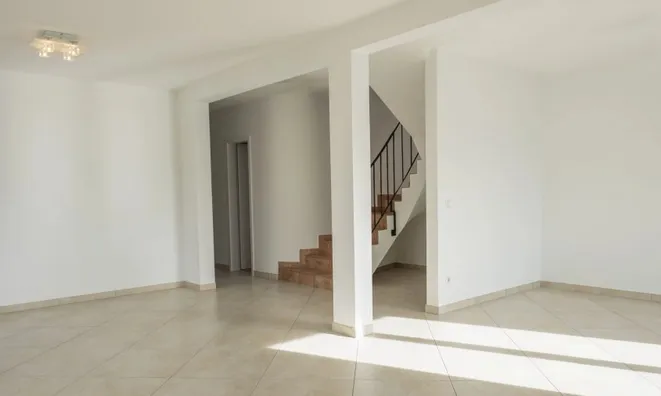 Недвижимость Duplex 3 bedrooms for sale in Strassen: 5