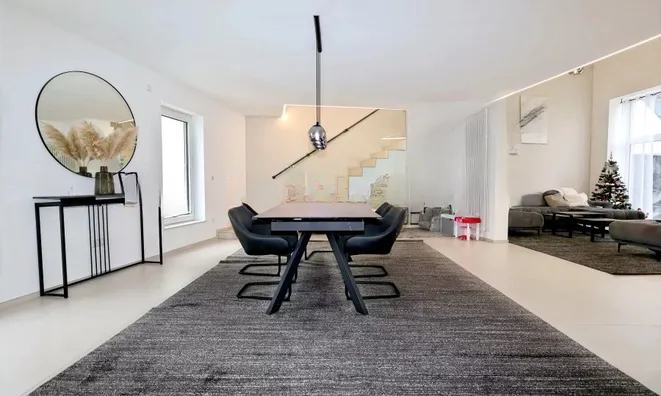 Недвижимость Detached house 5 bedrooms for sale in Hautcharage: 1